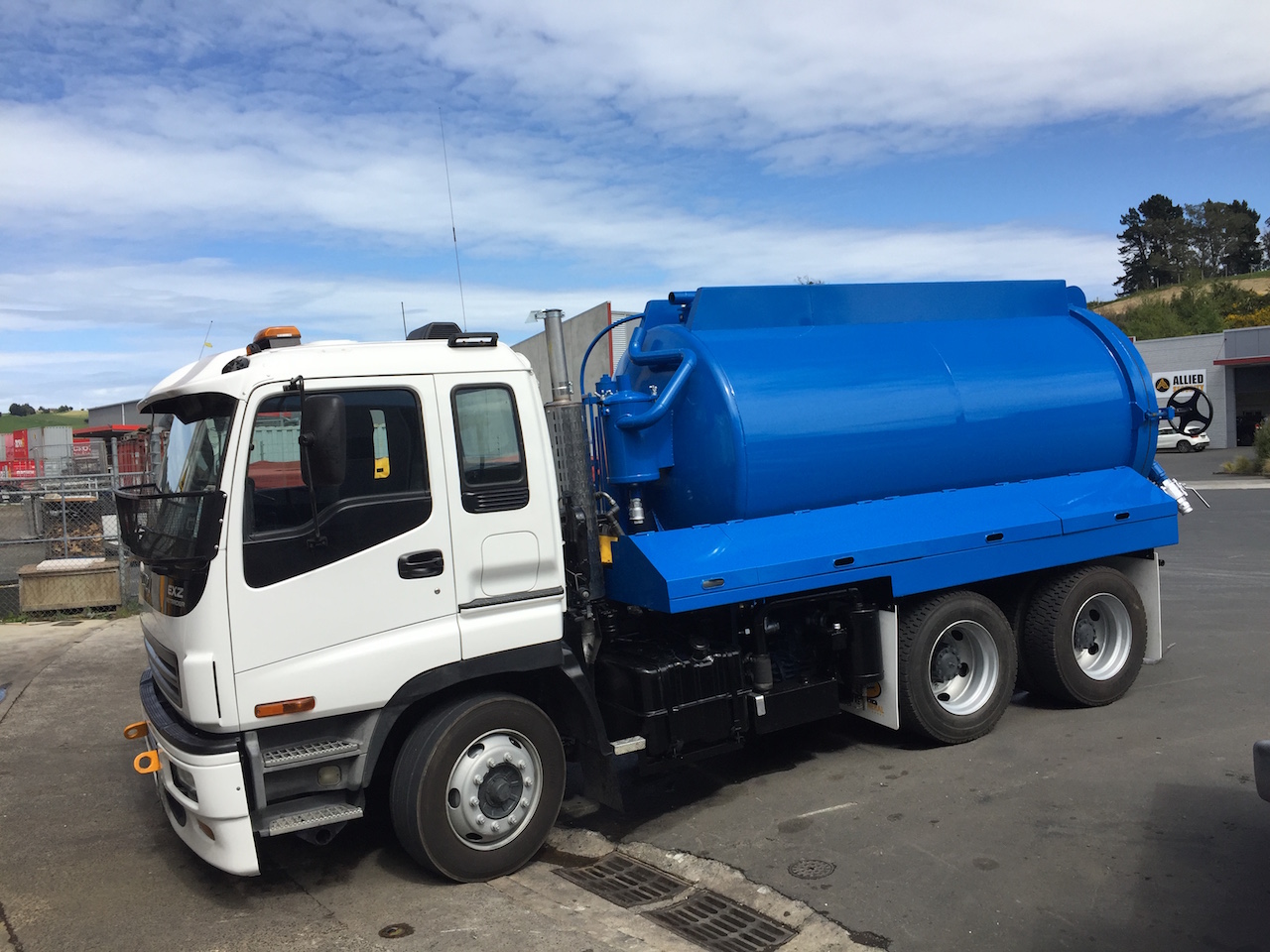 Vacuum Tank Blue