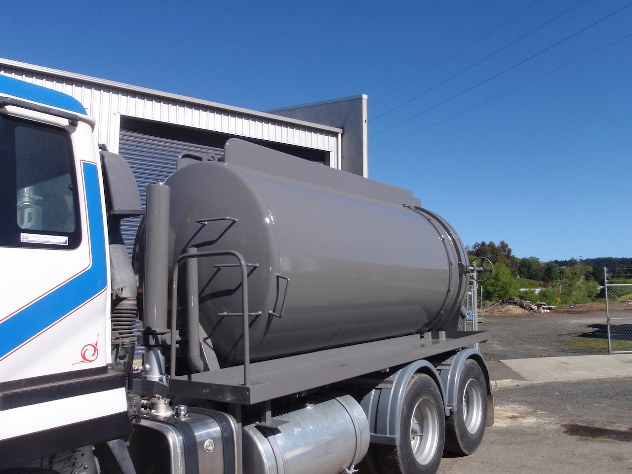 Vacuum Tank Grey
